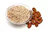 tasses d'amandes moulues (farine d'amandes)