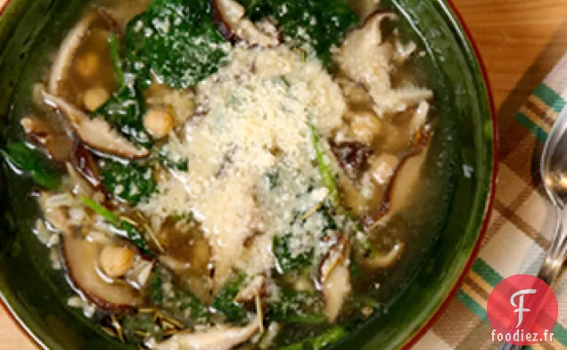 Soupe Copieuse aux Épinards et aux Pois Chiches