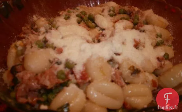 Gnocchis de Pommes de Terre à la Pancetta, Petits Pois et Sauge
