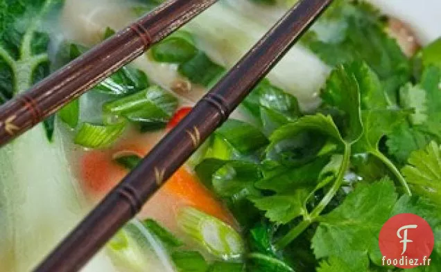 Soupe de Nouilles Au Poulet Thaï