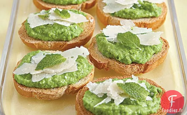 Bruschetta à la Purée de Pois Frappés