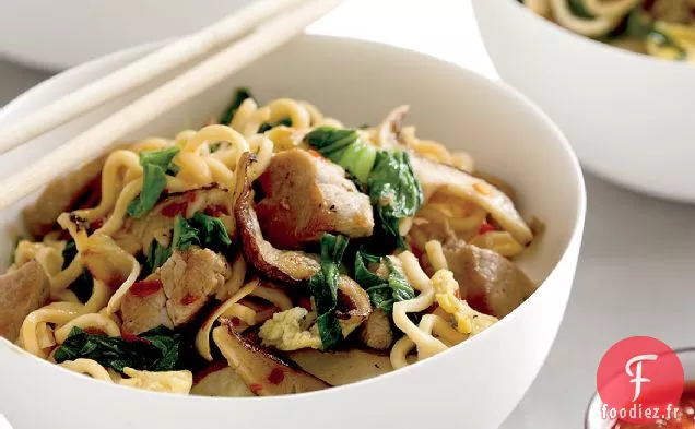 Sauté de Porc Asiatique, Champignons et Nouilles