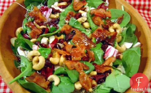 Salade d'Épinards Au Bacon et aux Noix de Cajou