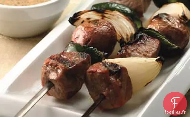 Recette De Nouilles Au Bœuf Poêlé À L'Oignon Au Sésame À l'Asiatique