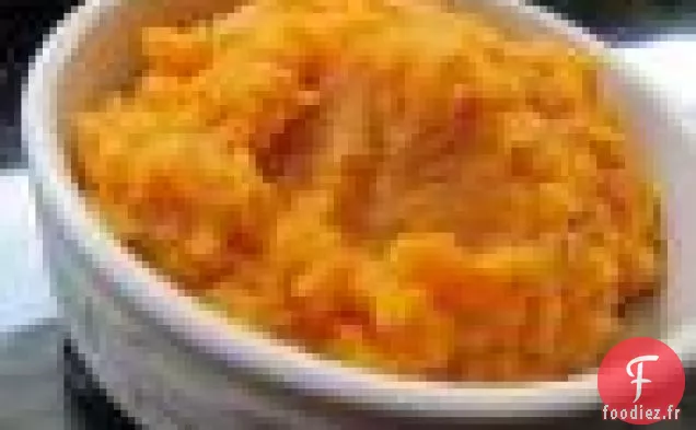 Purée de feu de camp (Pommes de terre, Ignames, oignons, navets, carottes)