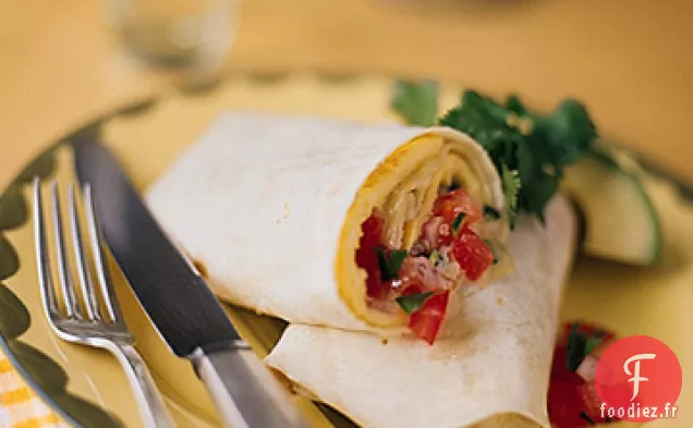 Burrito d'Omelette au Fromage Jack et Salsa de Tomates