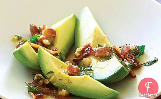 Avocats à la Vinaigrette au Persil au Bacon Chaud