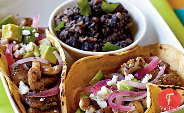 Tacos au Poulet Carne Asada aux Oignons Marinés