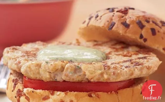 Hamburgers au Poulet et au Chorizo avec Mayonnaise à l'Avocat