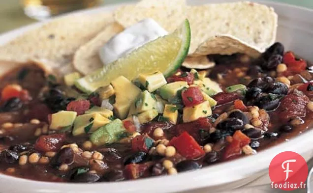 Chili Végétarien Rapide avec Salsa à l'Avocat