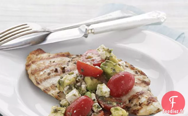 Poulet au Romarin Grillé avec Salsa à la Tomate et à l'Avocat