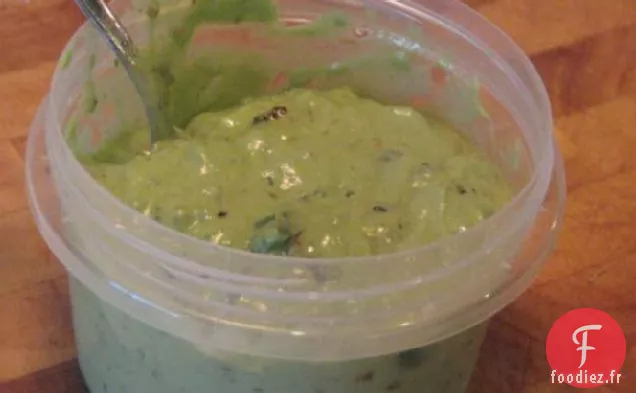 Guacamole au Jalapeno Carbonisé et Oignons Verts