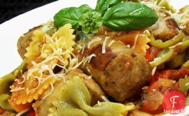 Saucisse de Dinde Italienne et Poivrons Avec Pâtes à Nœud Papillon