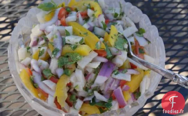 Salade De Chou Jicama Avec Vinaigrette Au Jalapeno