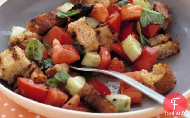 Salade de Tomates et de Pain Grillé