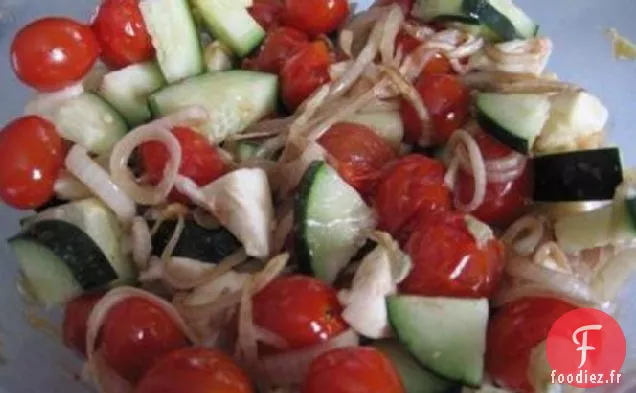 Tomates Rôties, Oignons, Mozzarella Et Concombres