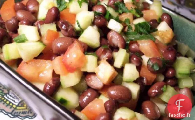 Salade de haricots noirs / concombre