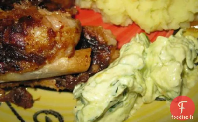 Trempette au Concombre au Yogourt Épicé