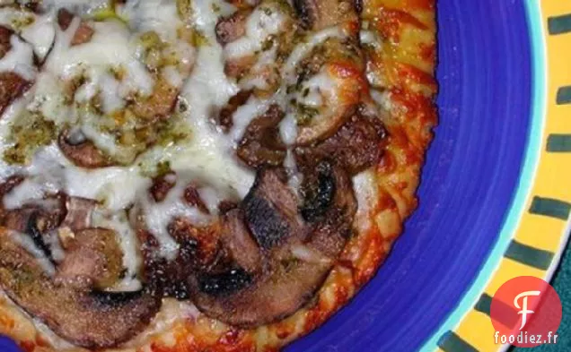 Pizza au Pesto de Feta aux Champignons Aubergine (Aubergine)