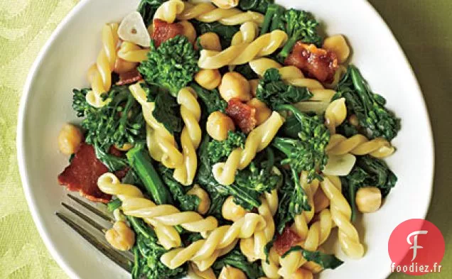 Gemelli avec Rabe de Brocoli, Bacon et Pois chiches