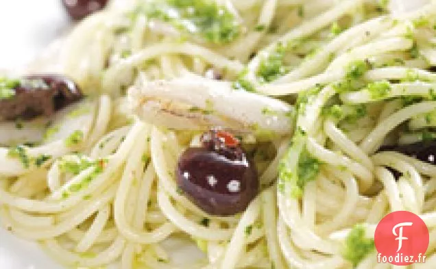 Spaghettini Au Pesto De Rabe Au Brocoli, Calamars Et Olives Ligures