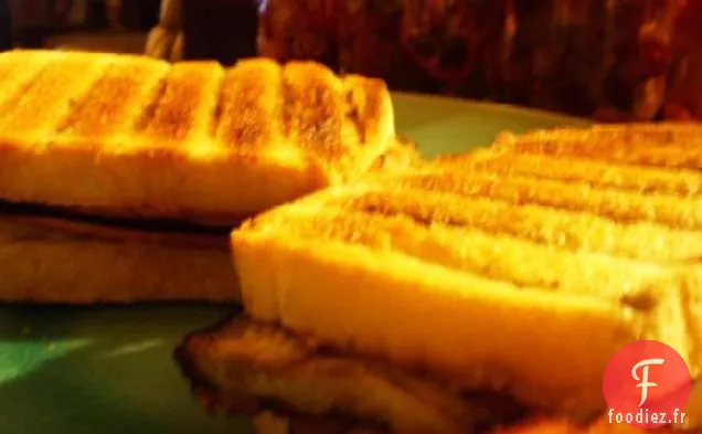 Sandwichs aux Aubergines Grillées au Fromage