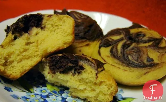 Rouleaux de Levure au Noeud de Citrouille
