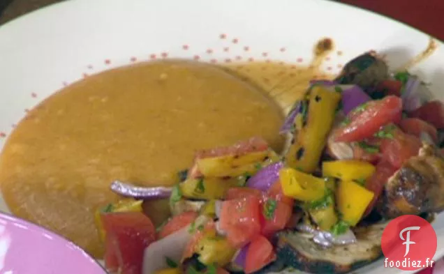 Poulet Épicé BBQ, Salade Salsa et Potiron - Polenta Chipotle