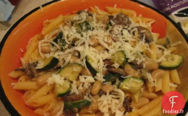 Pâtes aux Courgettes, Champignons et Haricots Cannellini en Marinara