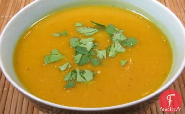 Soupe De Courge Musquée Dorée D'Automne - Aux Saveurs D'Inspiration Thaïlandaise