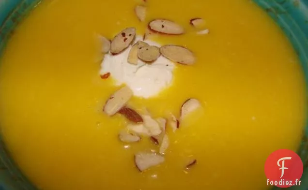 Soupe de Courge Musquée à la Tête de Tomate