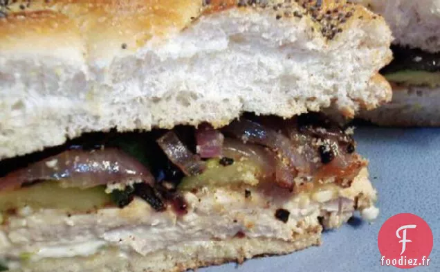 Paninis Au Poulet et Aux Légumes Avec Mayonnaise À l'Estragon