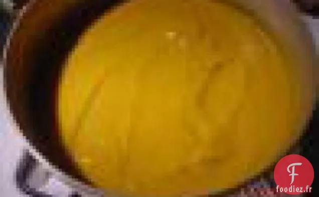 Soupe Épicée à la Courge Musquée et aux Lentilles