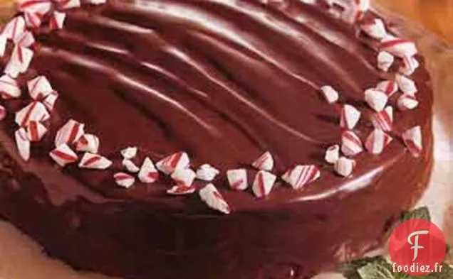 Gâteau Triple au Chocolat Fourré à la Menthe Poivrée et au Chocolat