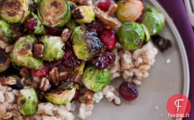 Choux De Bruxelles Rôtis Et Canneberges À L'Orge