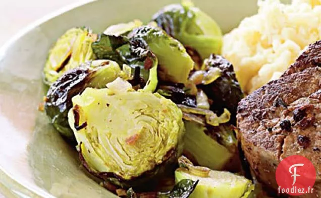 Échalotes Caramélisées et Choux de Bruxelles à la Pancetta