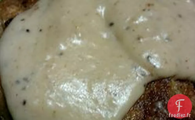 Steaks Frits de Campagne avec Sauce à l'Oignon Doux