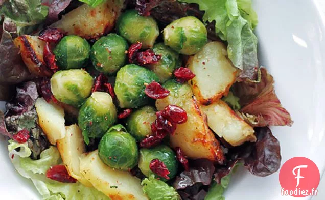Choux De Bruxelles, Pommes De Terre Et Canneberges