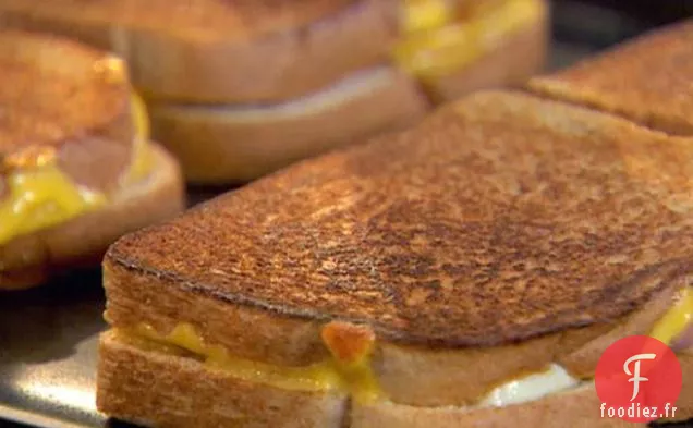Sandwichs au Fromage Grillé Sucrés et Épicés