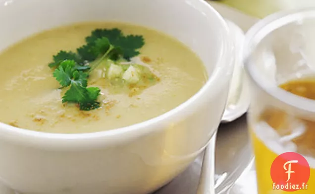 Soupe Tomatillo Au Babeurre Réfrigérée