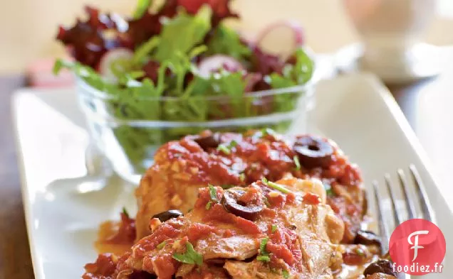 Cuisses de Poulet aux Olives et Sauce Tomate