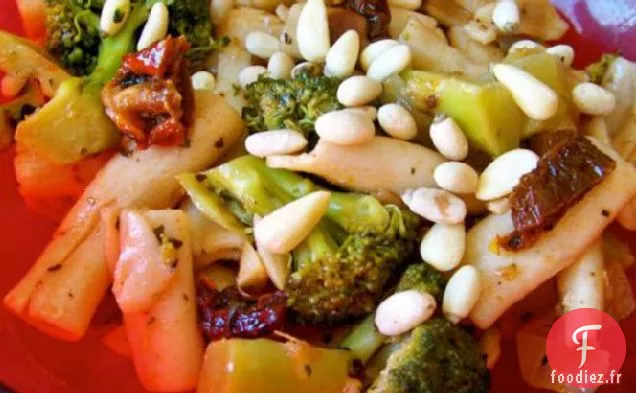 Fleurons De Brocoli Aux Tomates Séchées sur Penne!