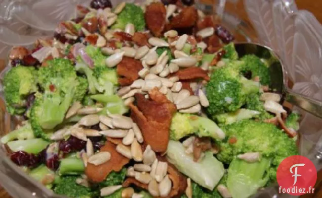 Salade de Brocoli de Trisha Yearwood