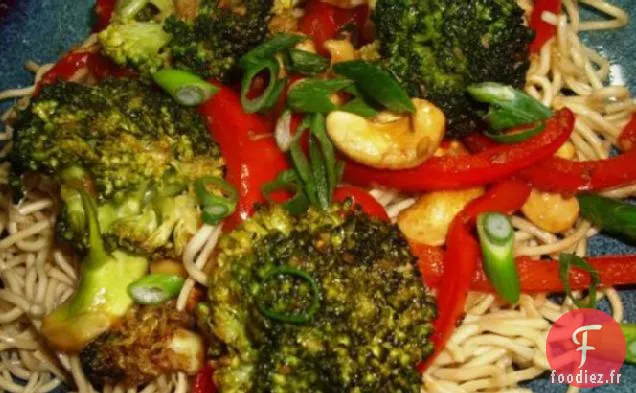 Brocoli de Sydney, Poivron Rouge Et Sauté de Tofu Au Balsamique Vi