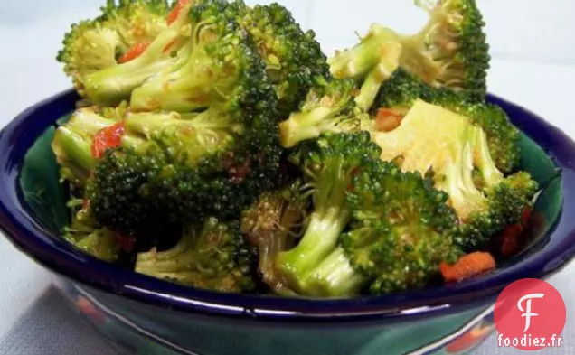 Salade de Brocoli Asiatique