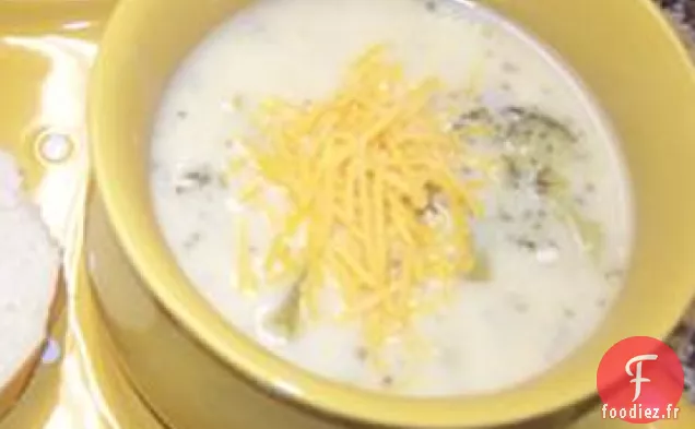 Soupe de Poulet au Fromage et au Brocoli