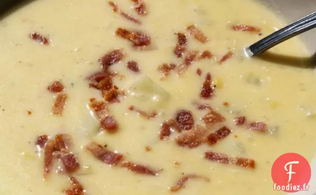 Soupe de Brocoli de Pommes De Terre au Fromage Cheddar