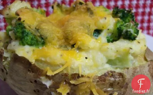 Pommes de Terre Deux fois Cuites au Brocoli au Cheddar