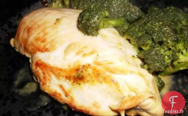 Poitrines De Poulet Au Brocoli Et Au Fromage