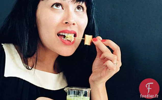 Soupe de Brocoli avec Bouchées de Cheddar